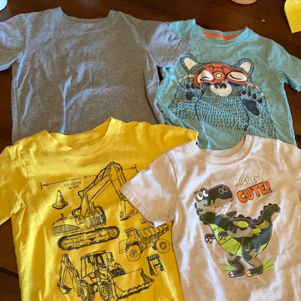 4  24month t shirts and one pair of shorts